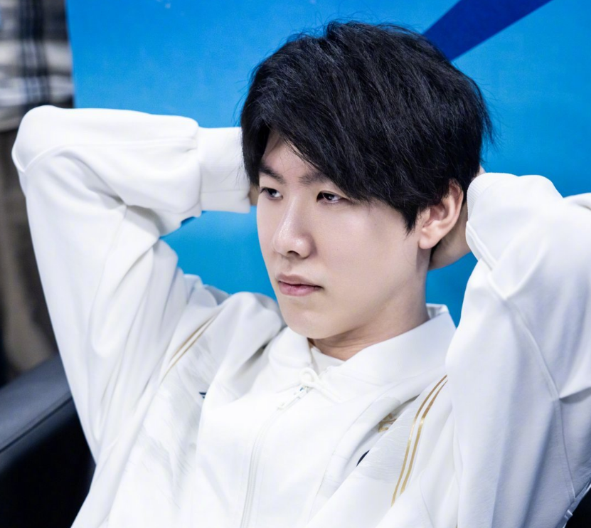 第一个六胜！稳健推进不给机会 Icon队兵不血刃击败Zz1tai队