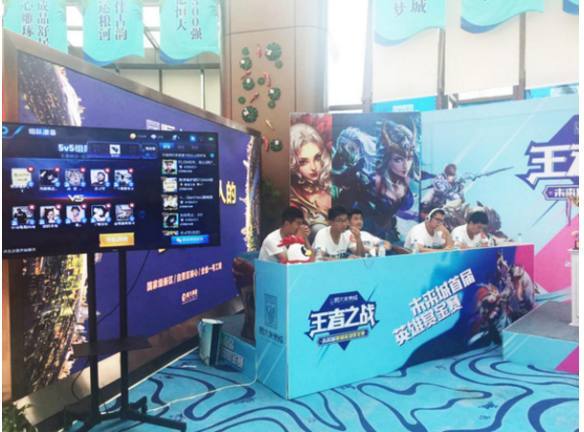 传闻：xfl0ud 将替换 jottAAA 在 Aurora